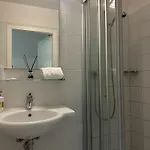 Отель Nydeck 3*