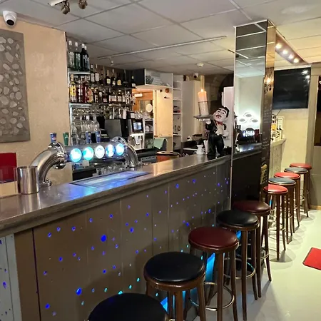 奈德克酒店 3*