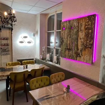 Nydeck Hotel