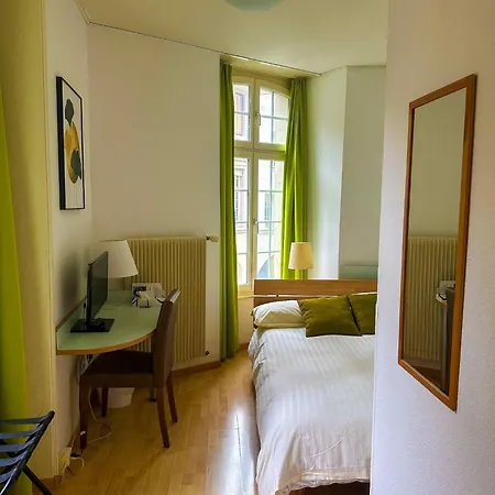 Nydeck Hotel