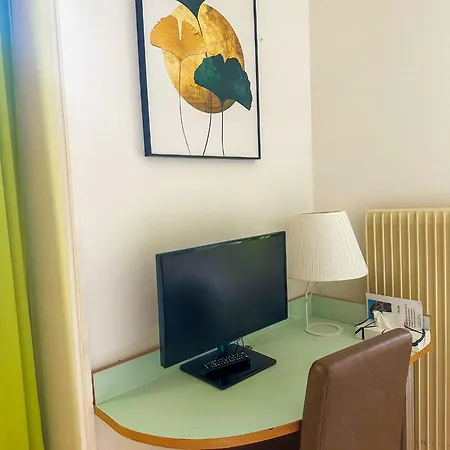 Nydeck Hotel 3*