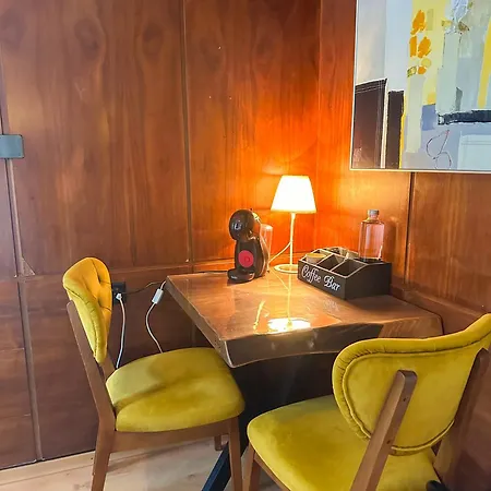 Nydeck Hotel