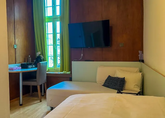 Nydeck Hotel