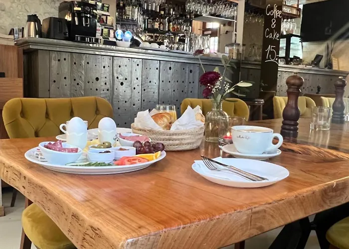 Nydeck מלון ברן